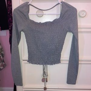 Long sleeve gray tee